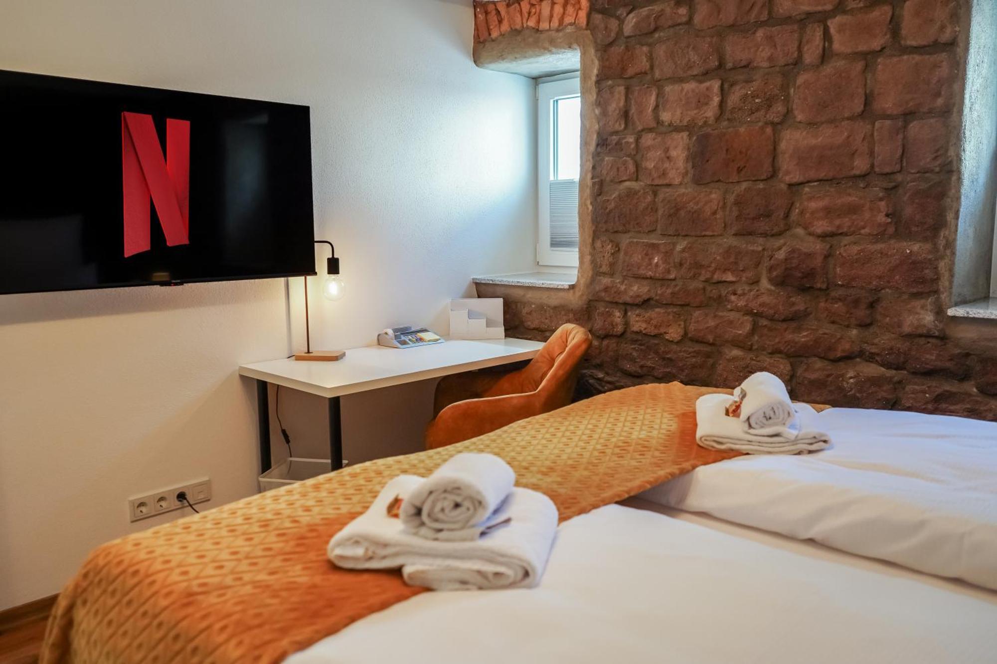 7Seas Boutique Aparthotel Homburg - Stilvoll, Digital & Ideal Fuer Familie & Business Exterior photo